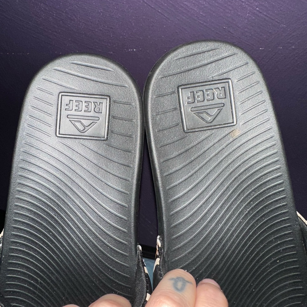 Reef Leopard Print Slides - Picture 3 of 4